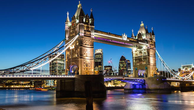 Wicked theatre and hotel deals in london